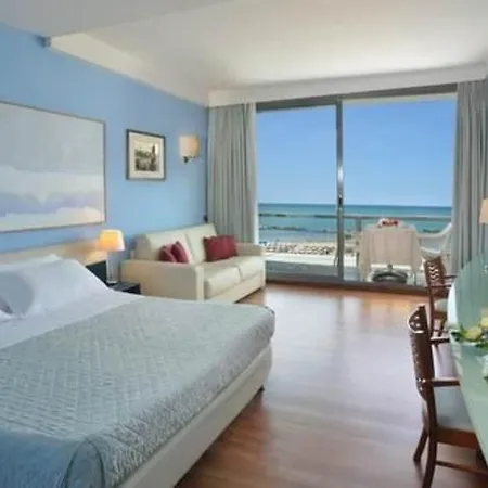 Kursaal Hotel 4*